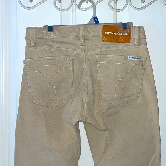 Size 2 Calvin Klein corduroy jeans - Picture 2 of 3
